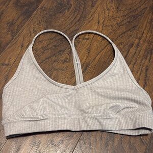 Alo Ribbed Blissful Sports Bra W9392R Women's medium Yoga Strappy V-neck